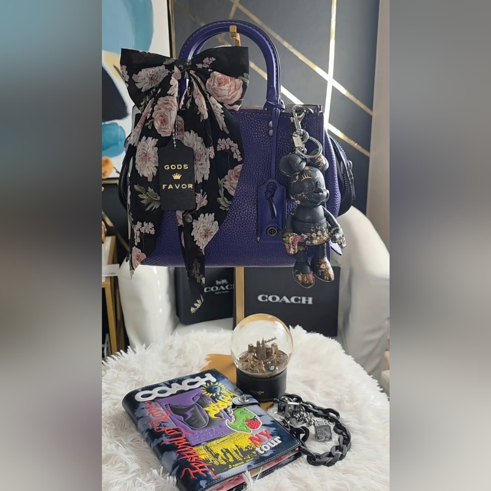 Coach LIMITED EDITION Rogue 25 Disney Dark Fairy-Purple+Coach Minnie Charm & Bow - Picture 10 of 10